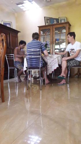 Huéspedes de Daffon Guest House