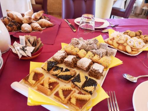 Đồ ăn tại/gần căn hộ