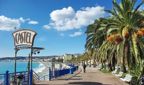 Charme Méditerranéen Votre pied à terre au Cœur du Port de Nice