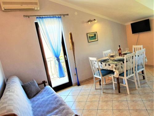 Click In Apartment Stobreč next to Split