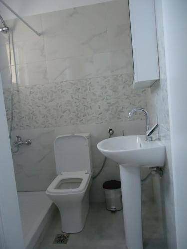 Koupelna v ubytování Kallithea Studios