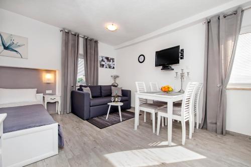 Studio Apartment Sunce