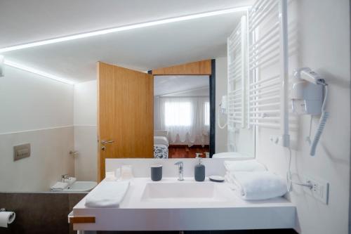 Bilik mandi di Villa Wanda - Residenza di charme