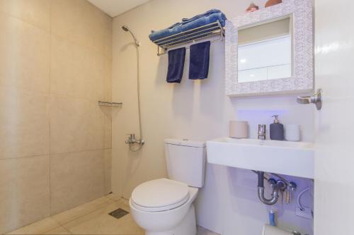 Un baño de FREE Netflix Condo near IT Park with 32-inch Samsung HDTV