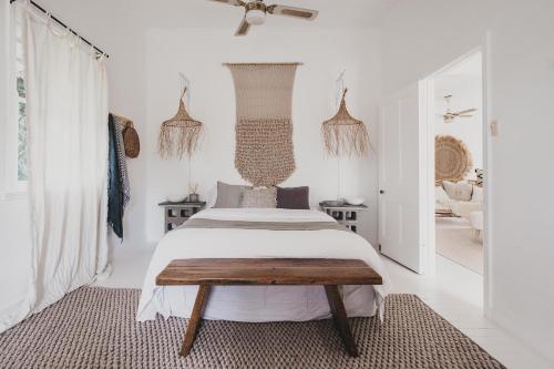 
A bed or beds in a room at A PERFECT STAY - Collective Retreat

