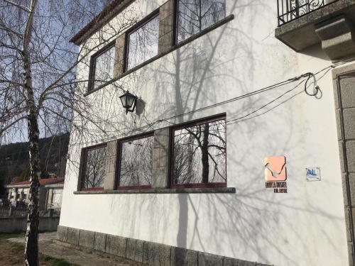 Gallery image of Loriga Hostel - Feel Nature in Loriga