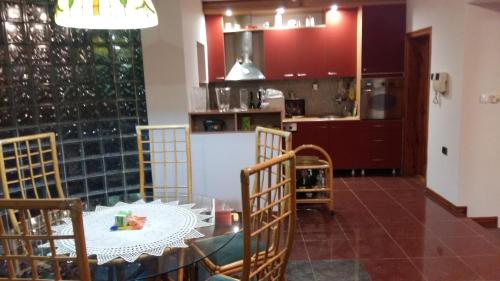 Una cocina o cocineta en vila zelenac