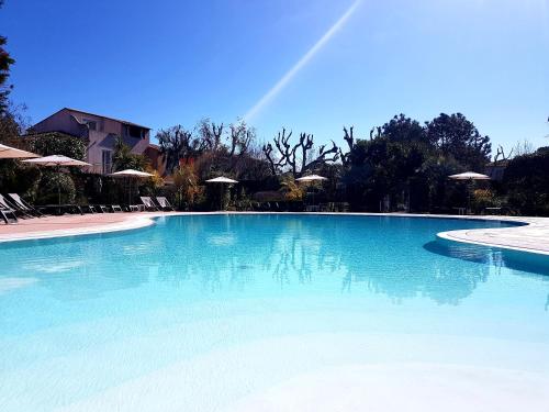 Fotografie z fotogalerie ubytování Les Ecrins de la Badine - hameaux v destinaci Hyères