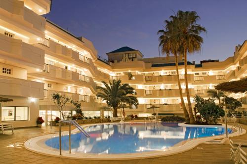Bazén v ubytování Hotel Ereza Mar - Adults Only nebo v jeho okolí