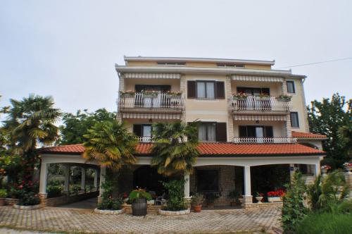 Gallery image of Haus Liliana in Vabriga