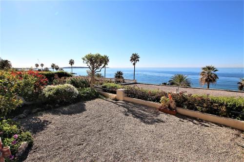 Sea View Apartment