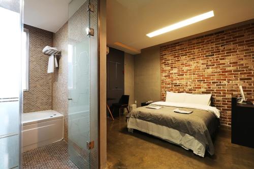 Bilik mandi di boutique hotel k Dongdaemun