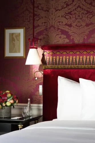 La Réserve Paris Hotel & Spa photo 5