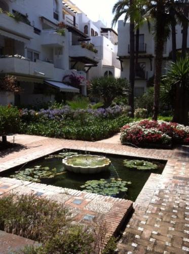 Urb. La Alcazaba, Puerto Banus / Marbella photo 12