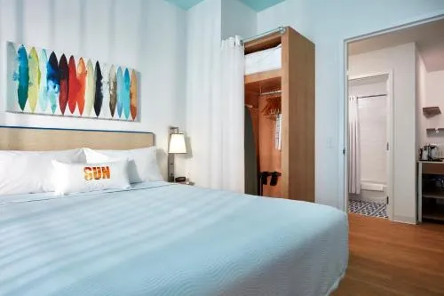 Universal's Endless Summer Resort - Surfside Inn and Suites photo 27
