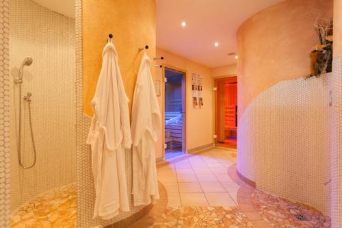 Phòng tắm tại Hotel Ischgl