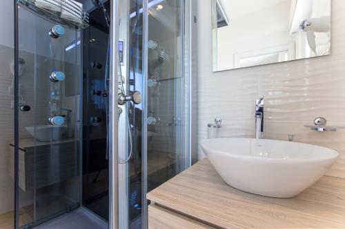 Ein Badezimmer in der Unterkunft Alguest