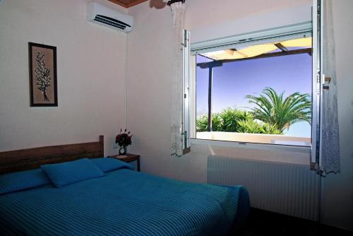 Gallery image of ENJOY A BEACH HOLIDAY in Livadhákia