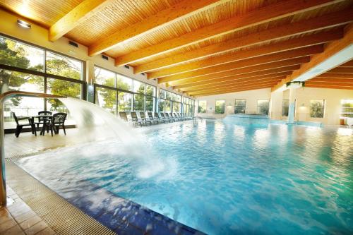 Bazén v ubytování Villa Bor - Hotel & Resort Adria Ankaran nebo v jeho okolí