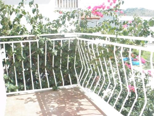 Een balkon of terras bij Apartments Sunce