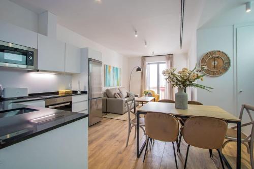 Armenta Deluxe Suite by Valcambre