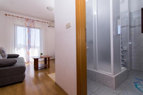 Gallery image of Apartments Jozic in Seget Vranjica