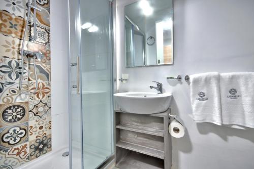 Koupelna v ubytování Laparelli Suites: Luxury Suite 3
