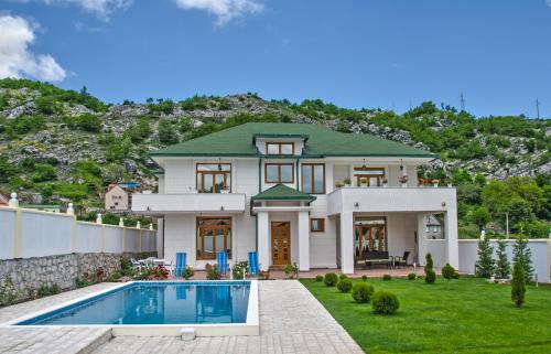 Πισίνα στο ή κοντά στο Villa Ramonte