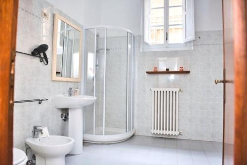 Koupelna v ubytování Medici chapels apartment, near the Duomo!!