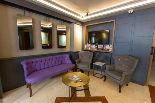 Posezení v ubytování Seraglio Hotel & Suites