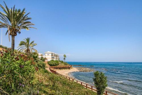Amazing Villa in El Faro