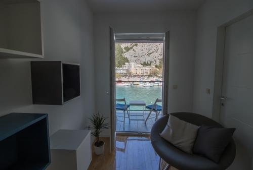 Gallery image of Mary in Omiš