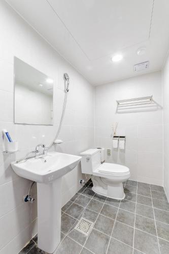Ένα μπάνιο στο Guesthouse Dear Moon