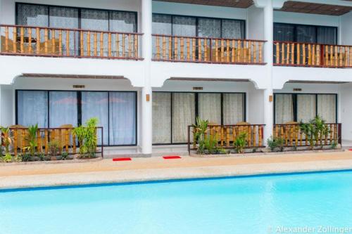 Bazén v ubytování Alona Vida Beach Hill Resort nebo v jeho okolí