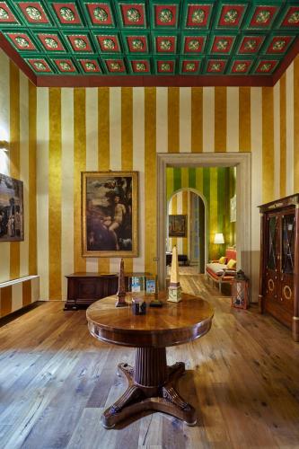 Χώρος καθιστικού στο Palazzo di Alcina - Residenza d'Epoca - Luxury Rooms -