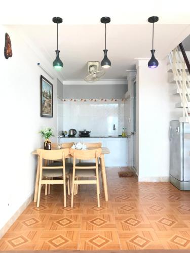 Dapur atau dapur kecil di Timothy Homestay Hue
