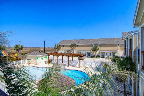 Village Beach 14911 – Photos 3