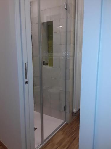 Un baño de h-sa GUEST HOUSE