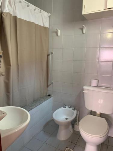 Bilik mandi di Departamentos KA.RI.VE