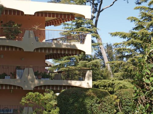 Κήπος έξω από το Lagrange Vacances Les Trois Rivières