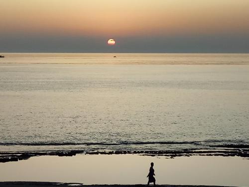 Sunrise Beauty by Zavolas Family - Limni Z3