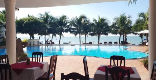 a view of the swimming pool at the resort at Muine Pacific Resort in Mui Ne