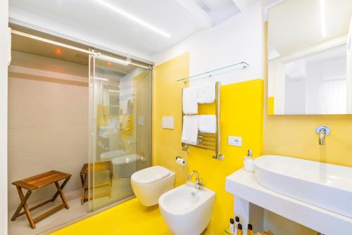 Vonios kambarys apgyvendinimo įstaigoje Luiselle Charming Accommodation Sorrento City Center