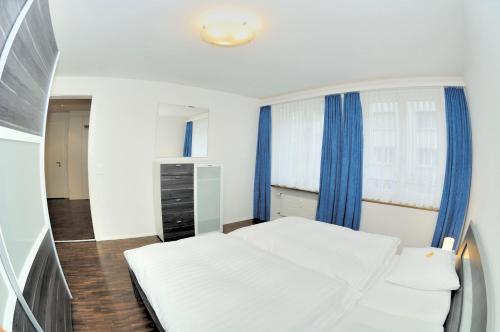 Stylish 1BR near lake and Opera - Flower 11