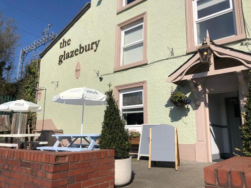 Gallery image of The Glazebury bar and restaurant with accommodation in Glazebury
