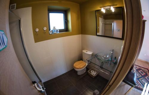 A bathroom at La Riega del Peral