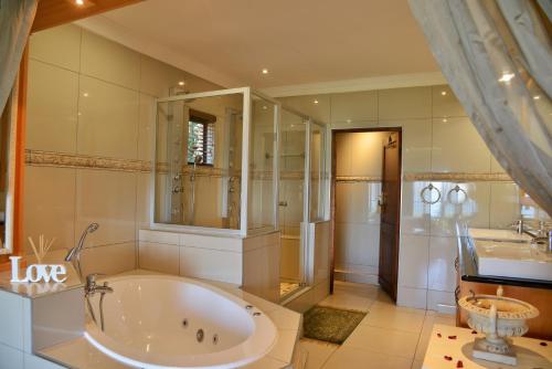 Ένα μπάνιο στο Stirling Manor Boutique Guest House