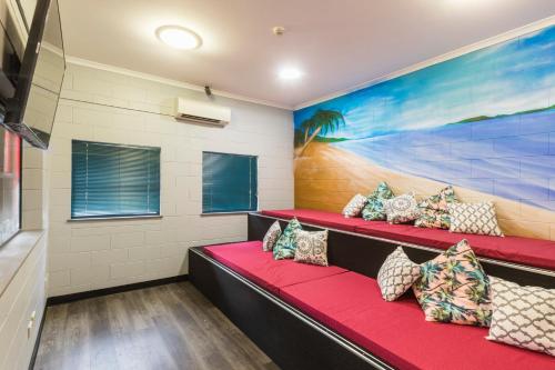 Gallery image of Summer House Backpackers Cairns in Cairns