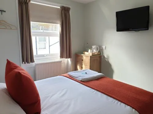 Starlings Guest House photo 39