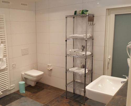 Ванная комната в Landhotel Battenheimer Hof